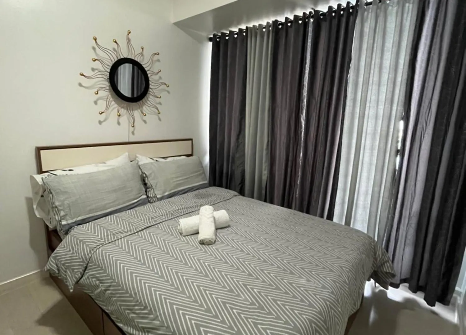 Azure Condo Maui By Arlene Manila 0*,